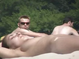 Femelle. film porno  ...